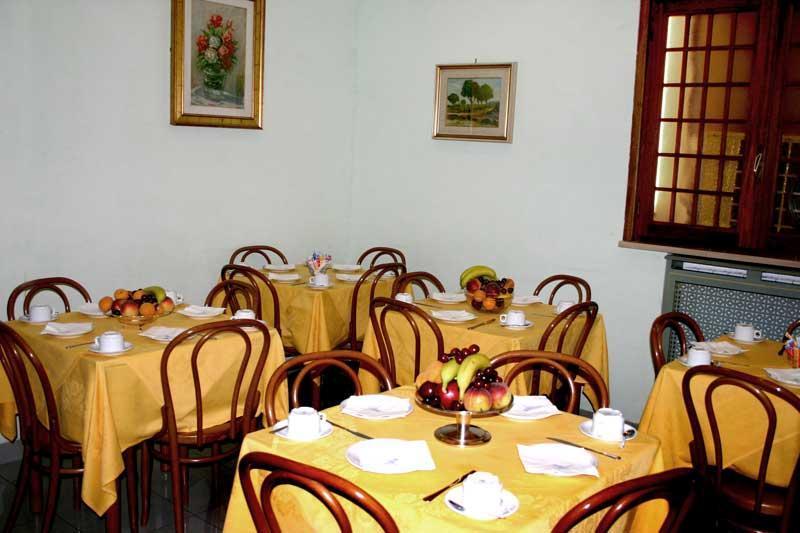 Hotel Augustea روما المظهر الخارجي الصورة