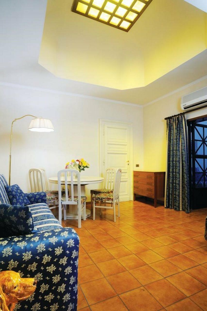 Hotel Augustea روما المظهر الخارجي الصورة